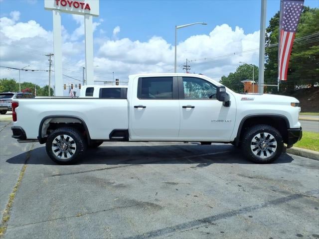 2025 Chevrolet Silverado 2500HD Custom