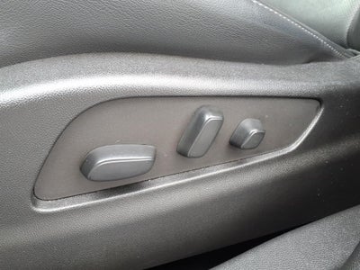 2022 Cadillac XT4 Premium Luxury