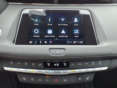 2022 Cadillac XT4 Premium Luxury