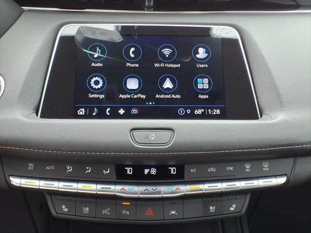 2022 Cadillac XT4 Premium Luxury