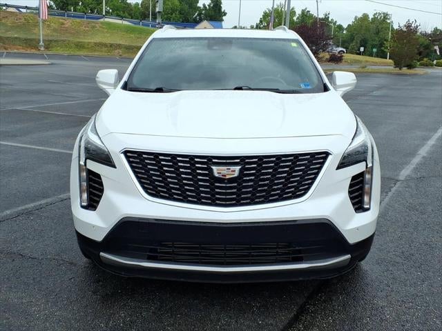 2022 Cadillac XT4 Premium Luxury