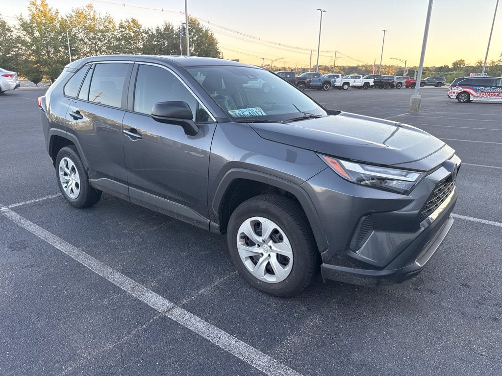 2025 Toyota RAV4 LE