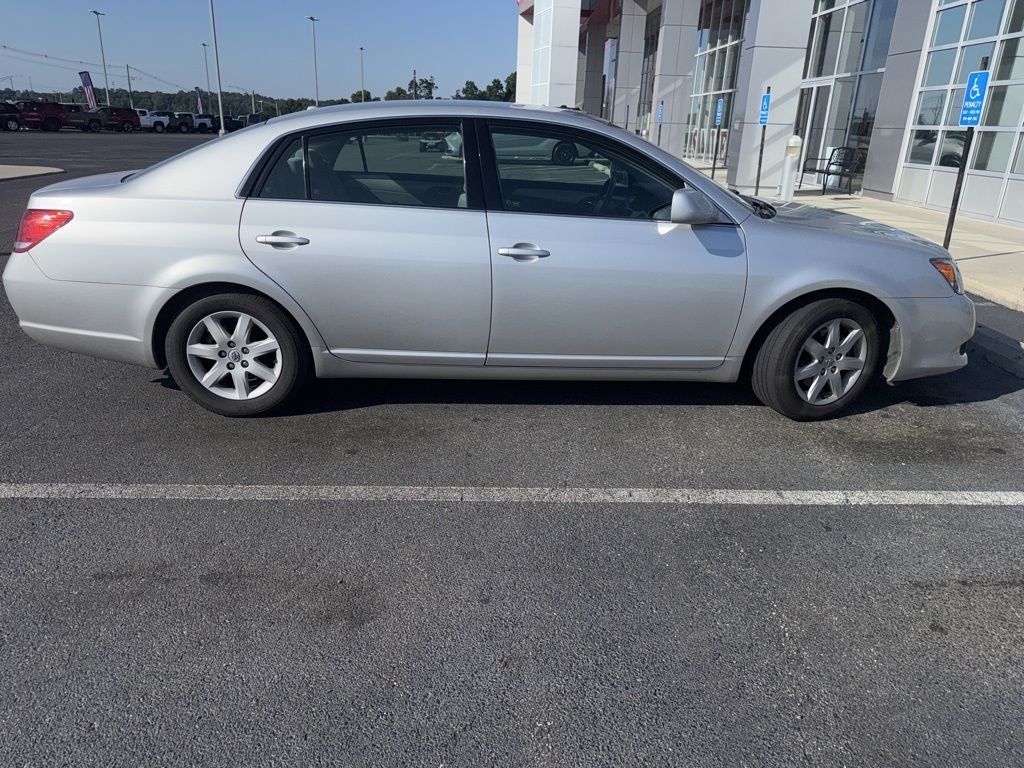 2010 Toyota Avalon XL