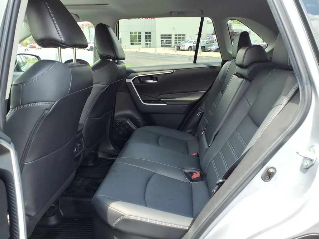 2022 Toyota RAV4 Hybrid XLE Premium