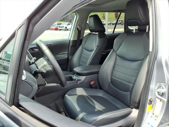 2022 Toyota RAV4 Hybrid XLE Premium