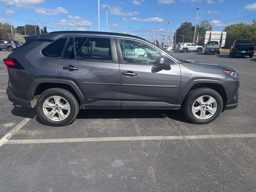 2021 Toyota RAV4 Hybrid XLE
