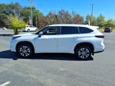 2024 Toyota Highlander XLE