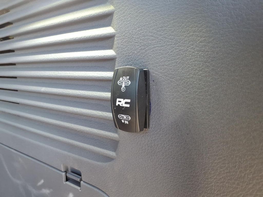 2024 Toyota Sienna LE Mobility Van