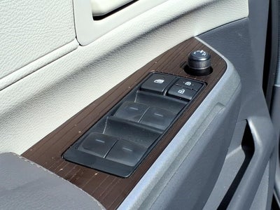2024 Toyota Sienna LE Mobility Van
