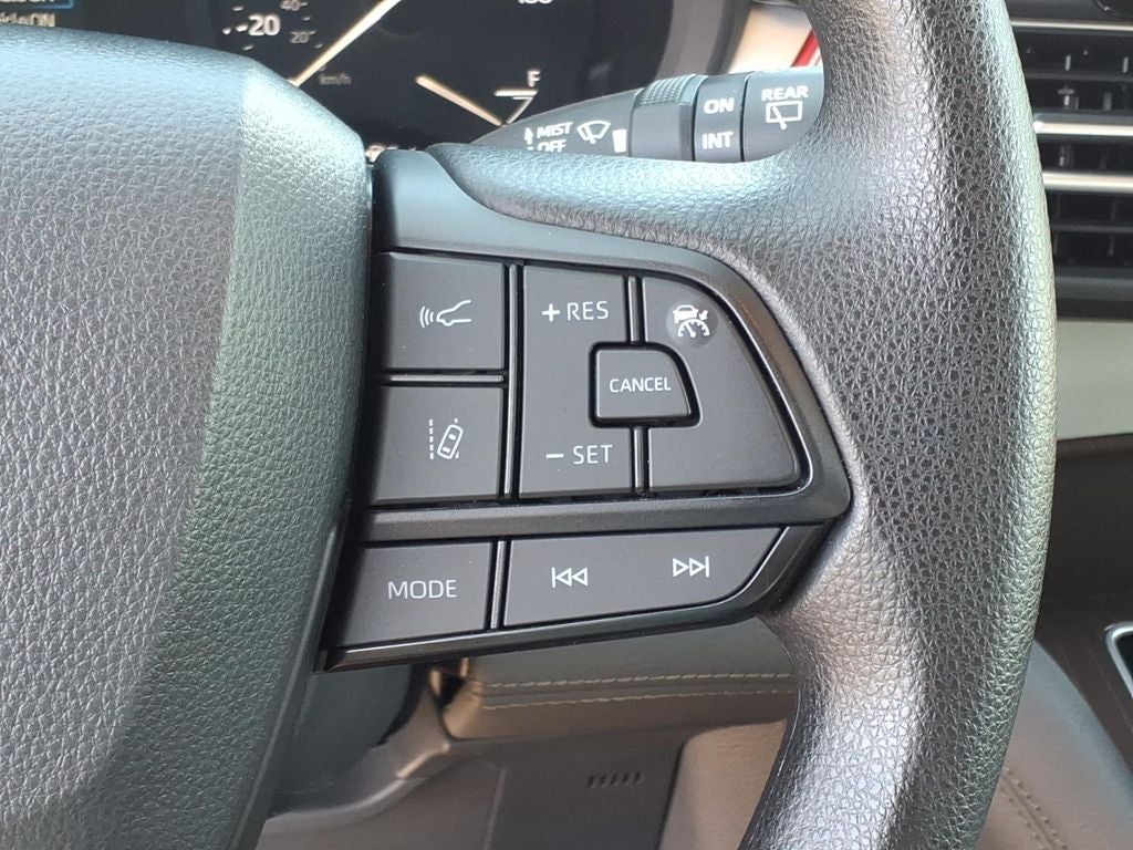 2024 Toyota Sienna LE Mobility Van