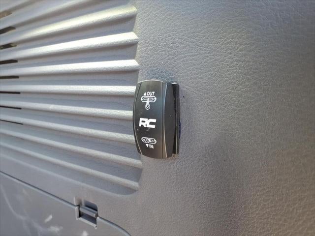 2024 Toyota Sienna LE Mobility Van