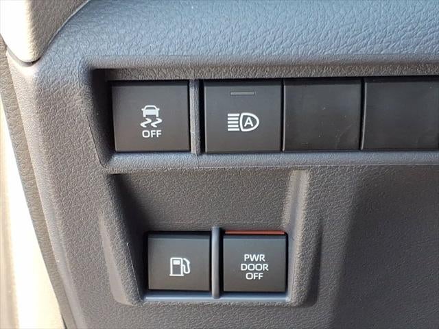 2024 Toyota Sienna LE Mobility Van
