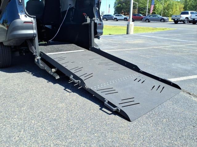 2024 Toyota Sienna LE Mobility Van