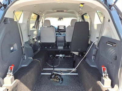 2024 Toyota Sienna LE Mobility Van