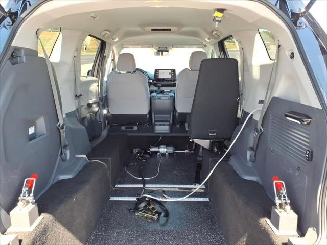 2024 Toyota Sienna LE Mobility Van