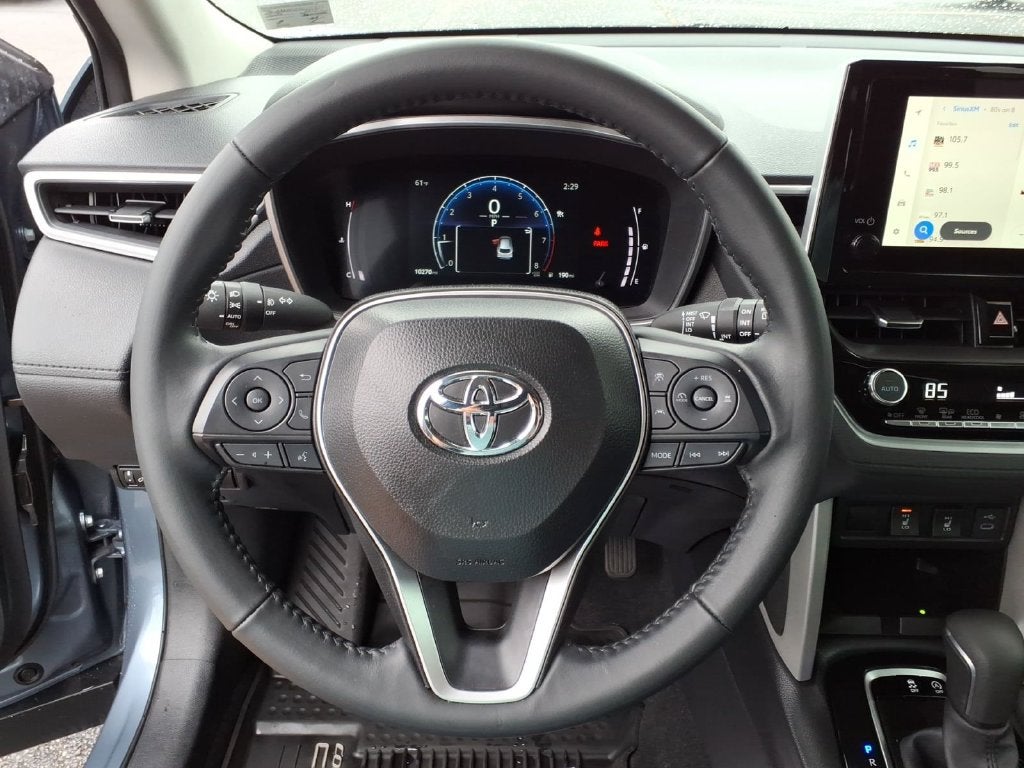 2025 Toyota Corolla Cross XLE