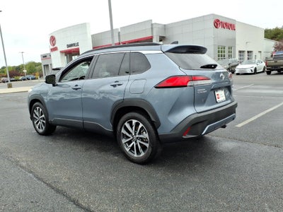 2025 Toyota Corolla Cross XLE
