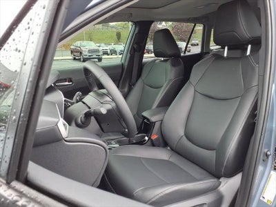 2025 Toyota Corolla Cross XLE
