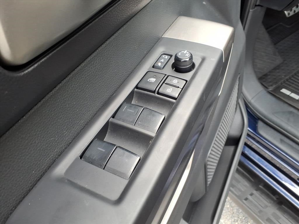 2024 Toyota Sequoia SR5