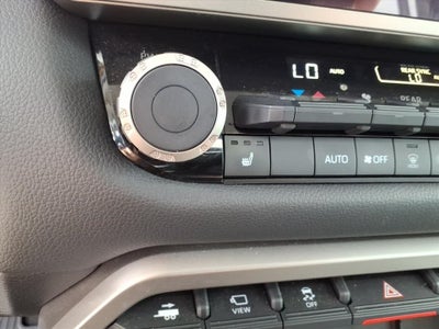 2024 Toyota Sequoia SR5