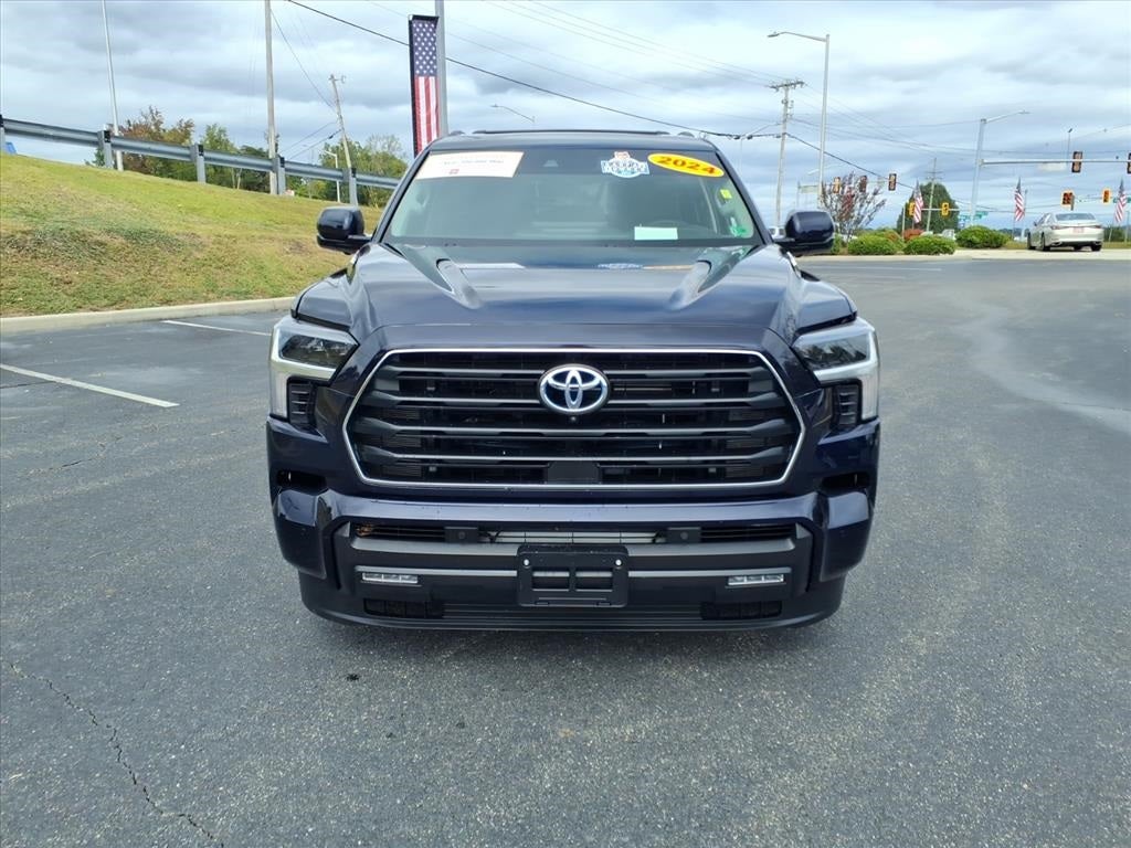 2024 Toyota Sequoia SR5