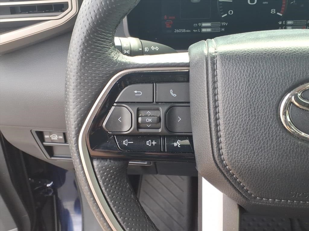 2024 Toyota Sequoia SR5