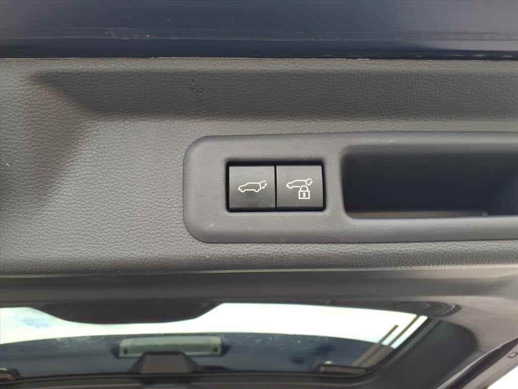 2024 Toyota Sequoia SR5