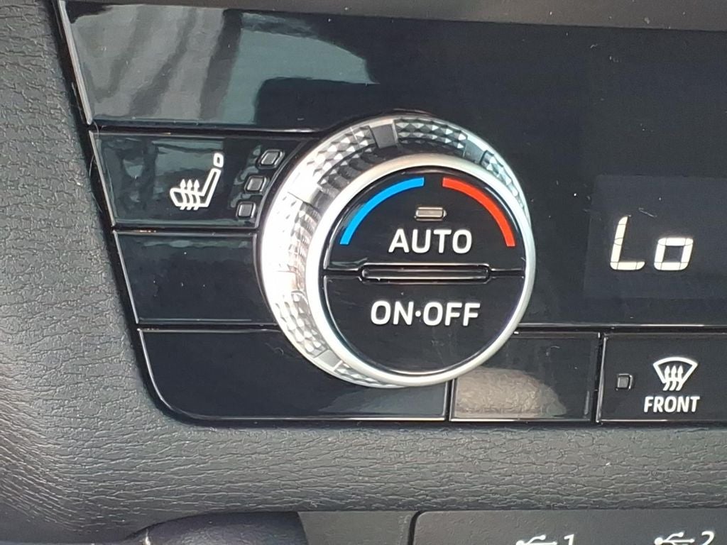 2025 Mitsubishi Outlander ES