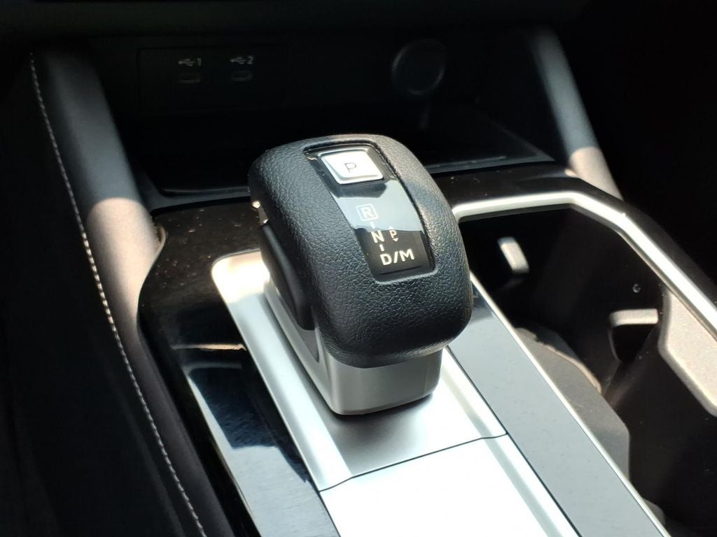 2025 Mitsubishi Outlander ES