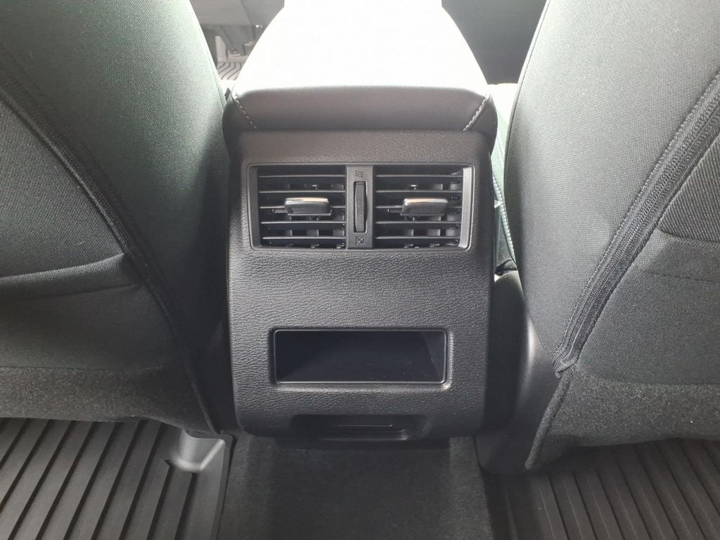 2025 Mitsubishi Outlander ES