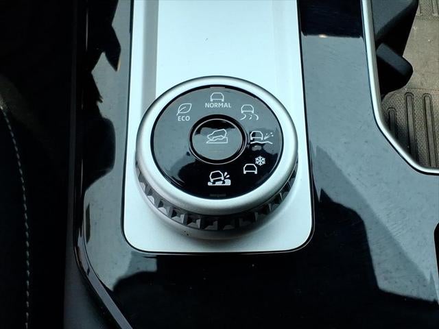 2025 Mitsubishi Outlander ES