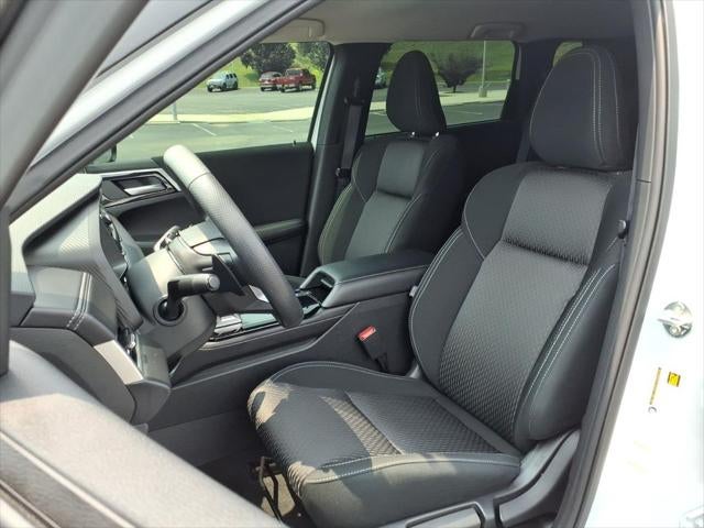2025 Mitsubishi Outlander ES