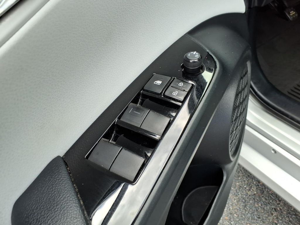 2021 Toyota Prius XLE AWD-e