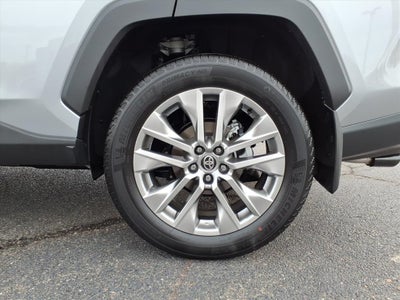 2025 Toyota RAV4 XLE Premium