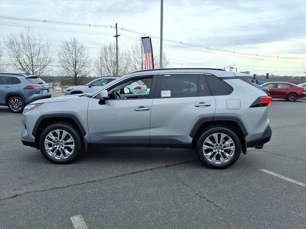 2025 Toyota RAV4 XLE Premium