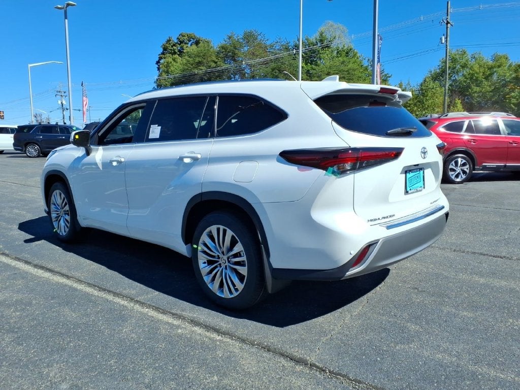 2026 Toyota Highlander Platinum