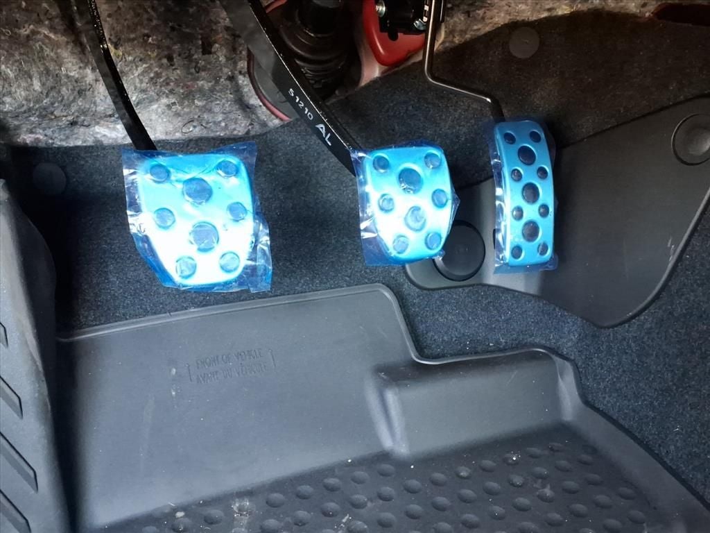 2026 Toyota GR86 Premium MT