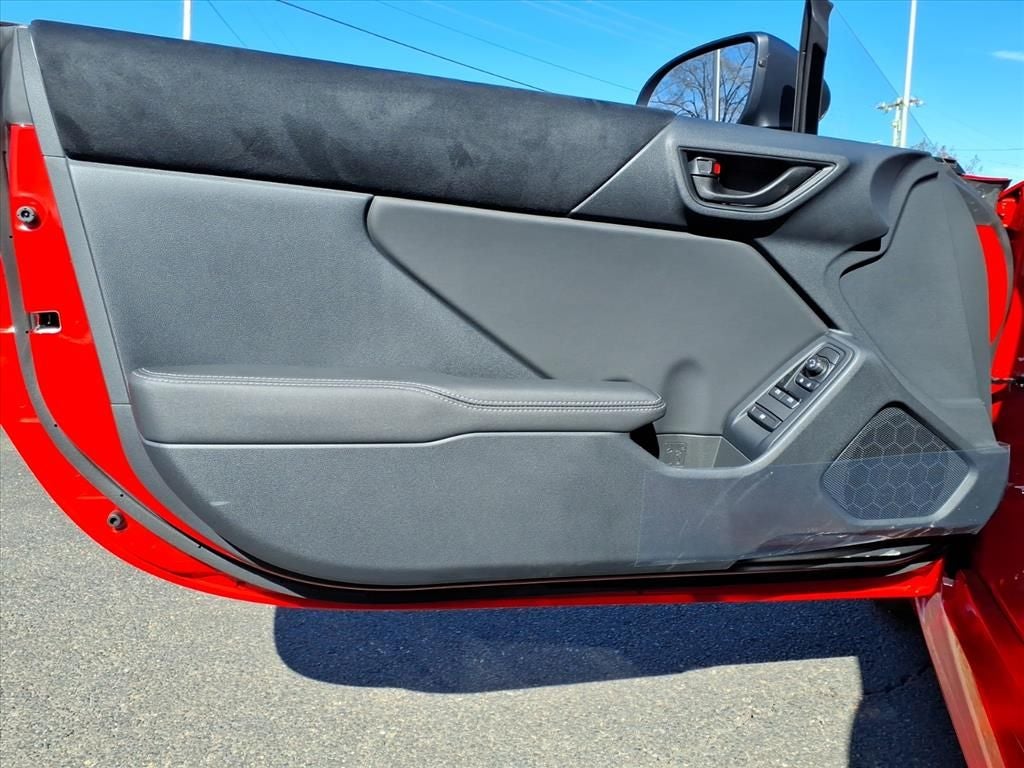 2026 Toyota GR86 Premium MT