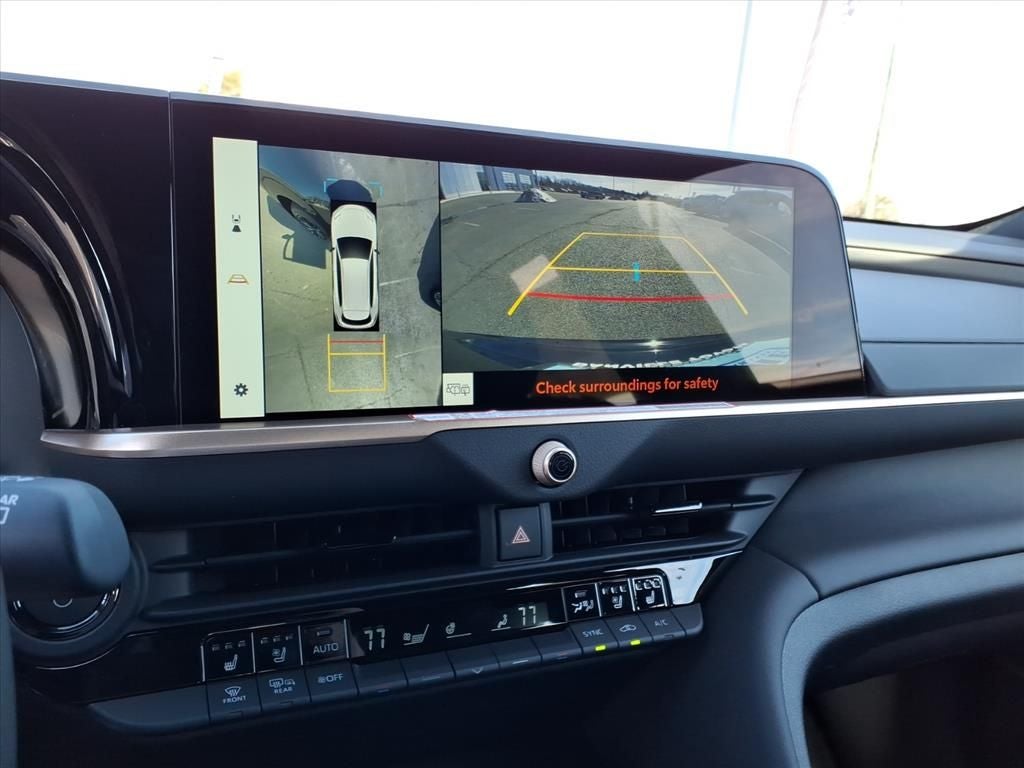 2026 Toyota Toyota Crown Signia Limited