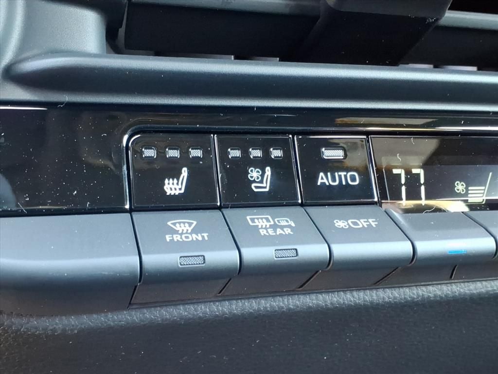 2026 Toyota Toyota Crown Signia Limited