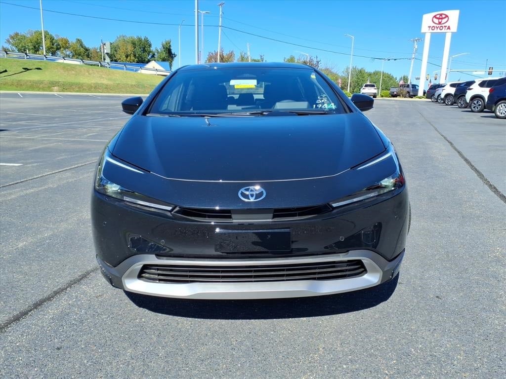 2026 Toyota Prius Plug-in Hybrid SE