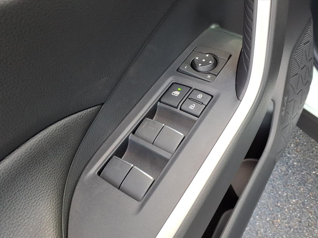 2025 Toyota RAV4 Plug-in Hybrid SE