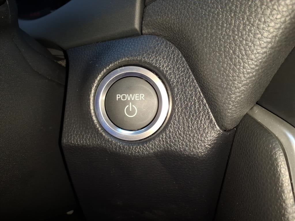 2025 Toyota RAV4 Plug-in Hybrid SE