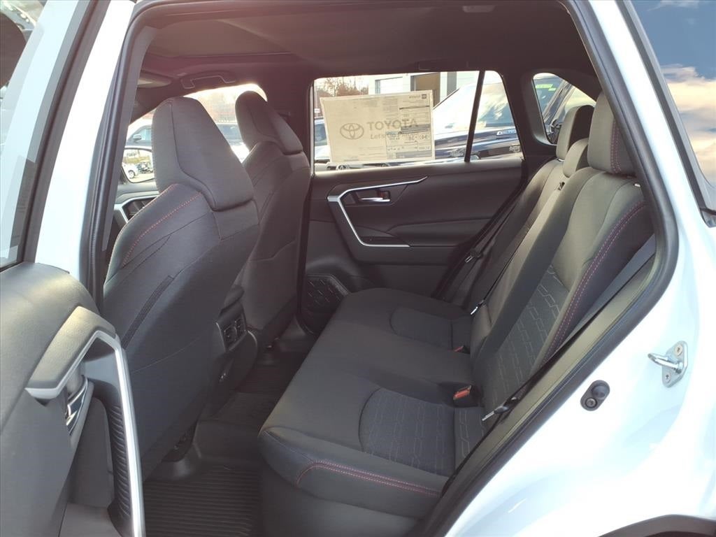 2025 Toyota RAV4 Plug-in Hybrid SE