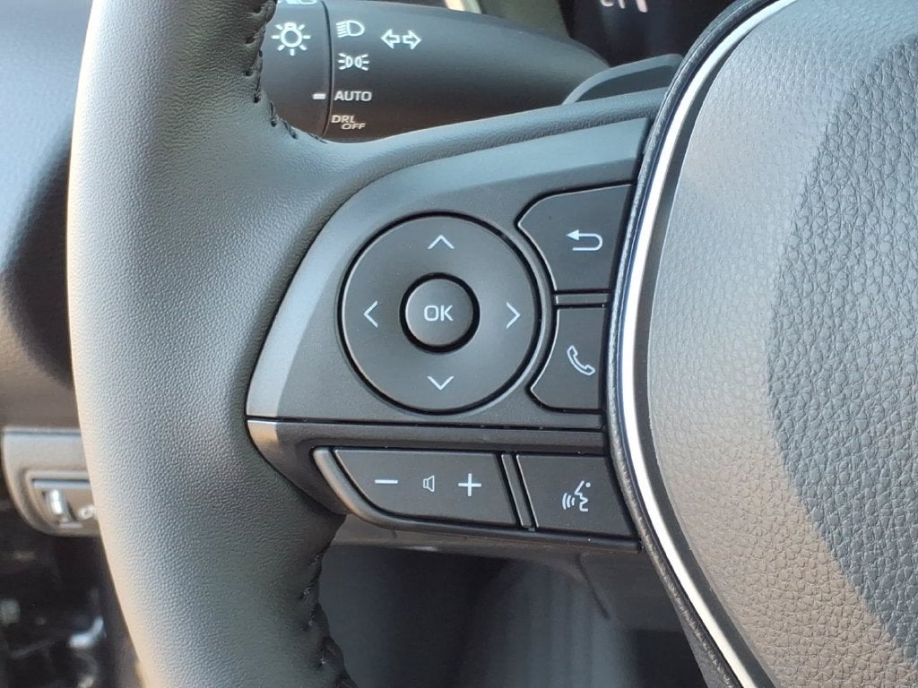 2027 Toyota Corolla Hatchback SE
