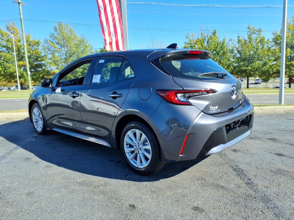 2027 Toyota Corolla Hatchback SE